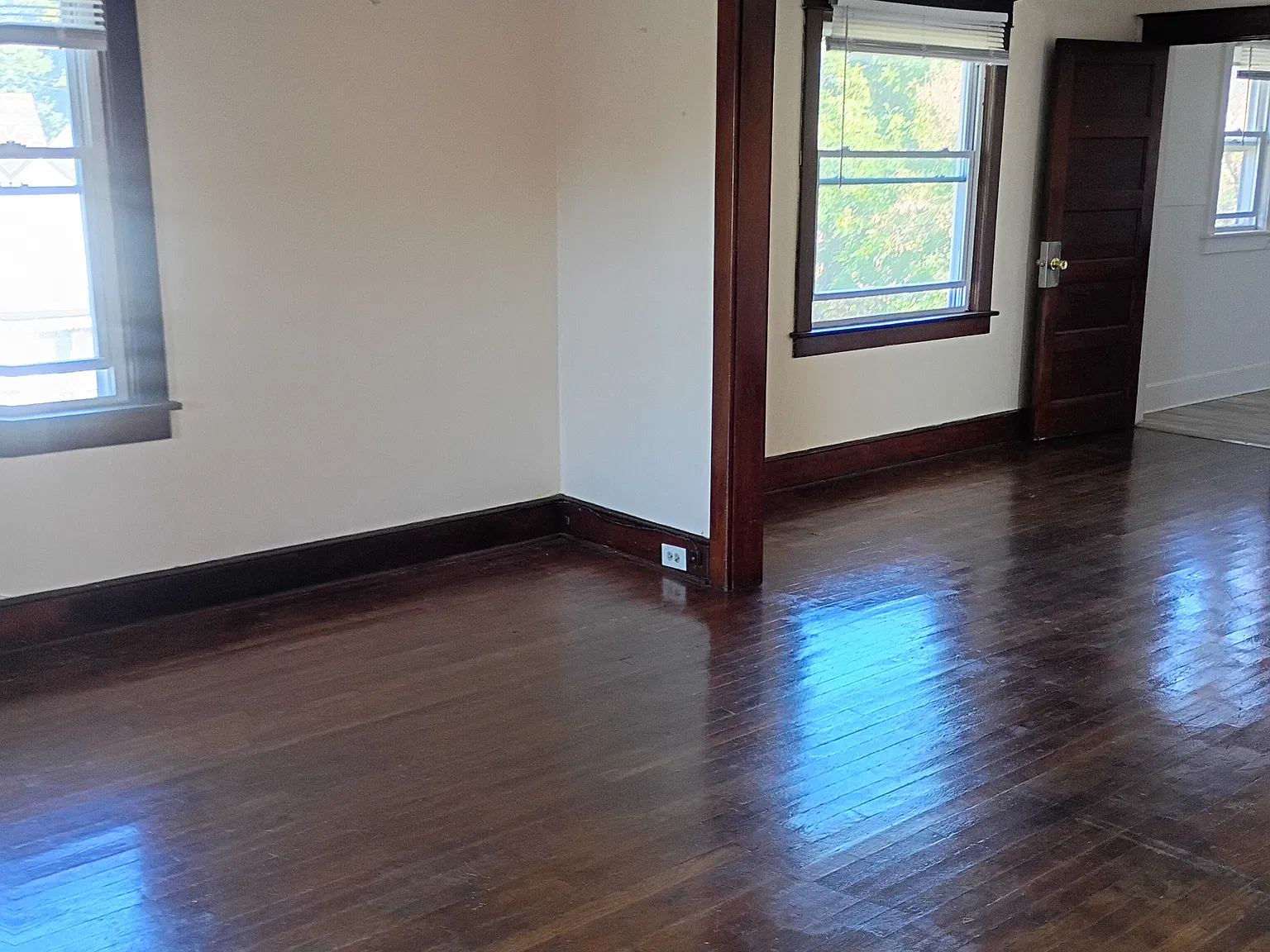 2 bed, 850 sqft, $1,100 — Photo 4
