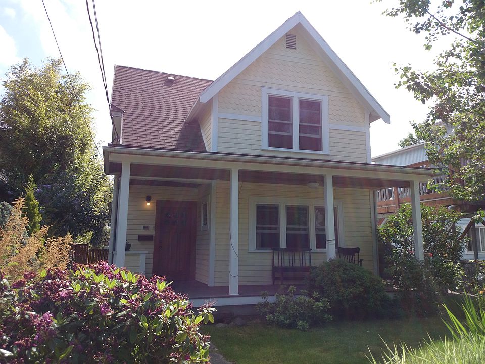 2nd image of 906 21st Ave