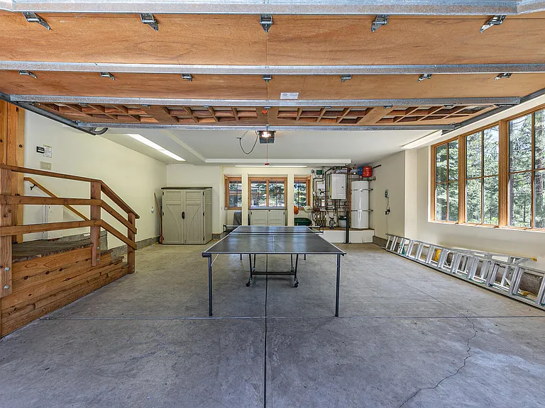 8520 Lahontan Dr — Photo 35