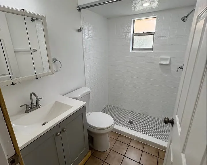 917 Royal Palm Dr — Photo 6
