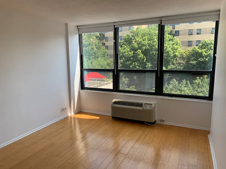 5100 N Marine Dr #3J — Photo 4