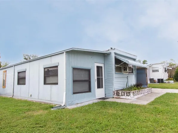 1934 Holiday Dr, Holiday, FL 34691