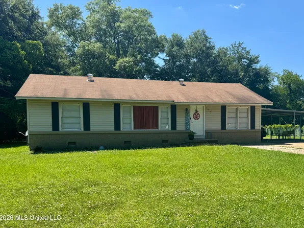208 11th St, McComb, MS 39648