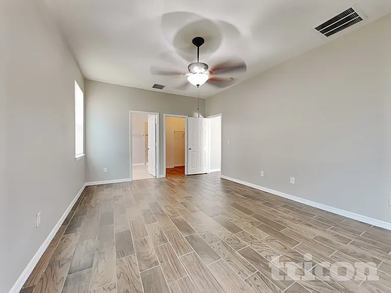 1109 Lauren Manor Loop — Photo 8