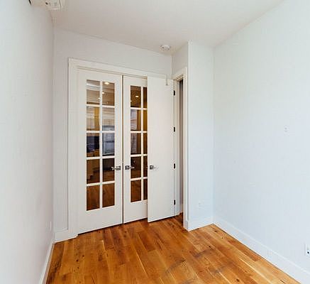 2nd image of 186 Suydam St #2T