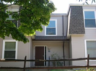 156 Rinaldi Blvd APT C, Poughkeepsie, NY 12601