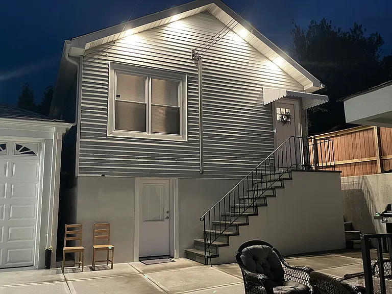 290 Clifton Ave — Photo 23