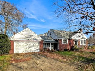 6 W Metcalf St, Erie, PA 16508