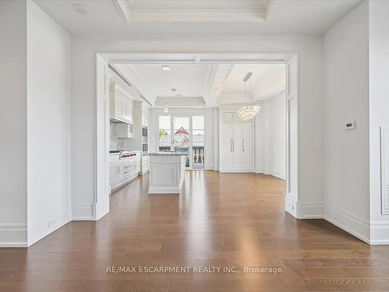 300 Randall St S #211 — Photo 26