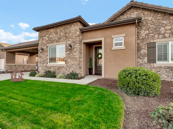 4645 W Prescott Court, Visalia, CA 93291