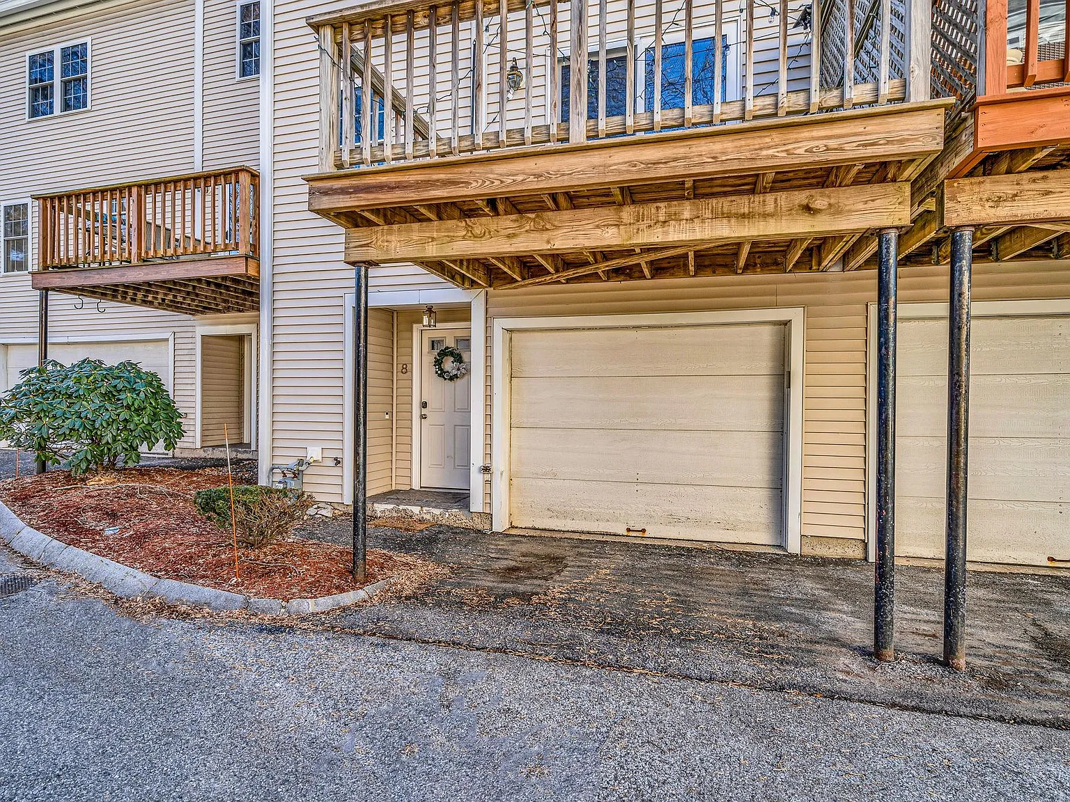 2 bed, 2.5 bath, 1530 sqft, $3,700 — Photo 3