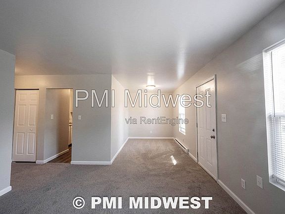 3rd image of 1122 Congress Ave