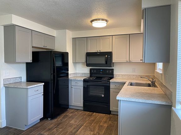 5th image of 1712-1722 Lewis River Dr #1712B
