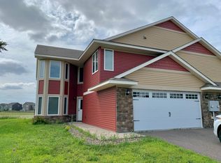 51 Meadowlark Ln, Hudson, WI 54016