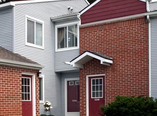 2000 Cascade Ridge Dr, Jackson, MI 49203