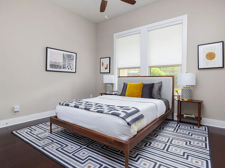 5206 Woodrow Ave — Photo 6