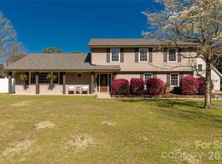 1212 Pinecrest Dr, Rock Hill, SC 29732