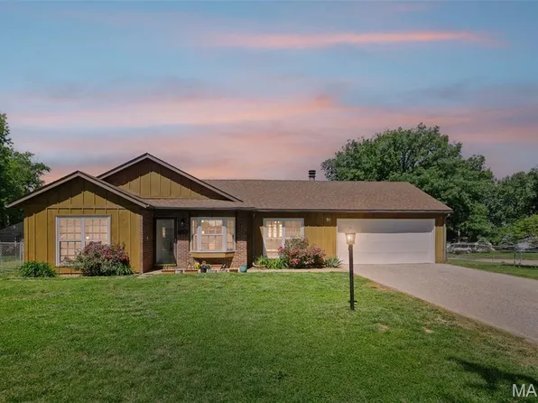 91 Arabelle Dr, Belleville, IL 62220