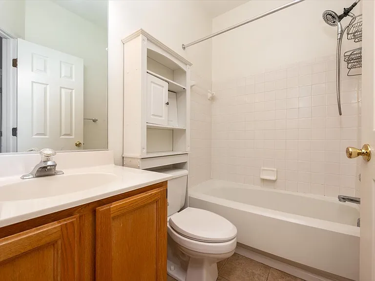 2209 Commissary Cir #284 — Photo 35