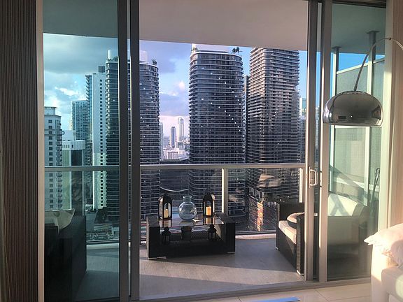 5th image of 1111 SW 1st Ave #3226