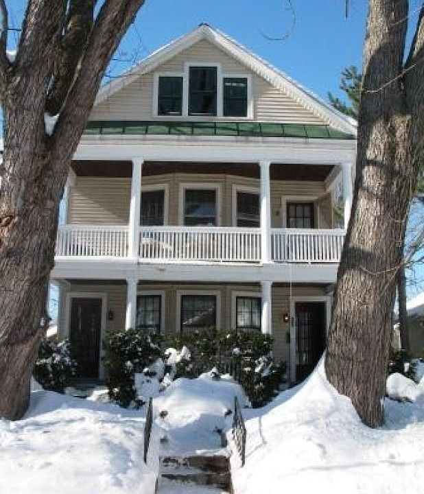 2nd image of 19 Parkwood St