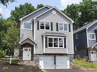 332 Valley Rd, Clark, NJ 07066