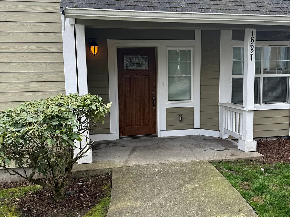 16524 33rd Ave W
