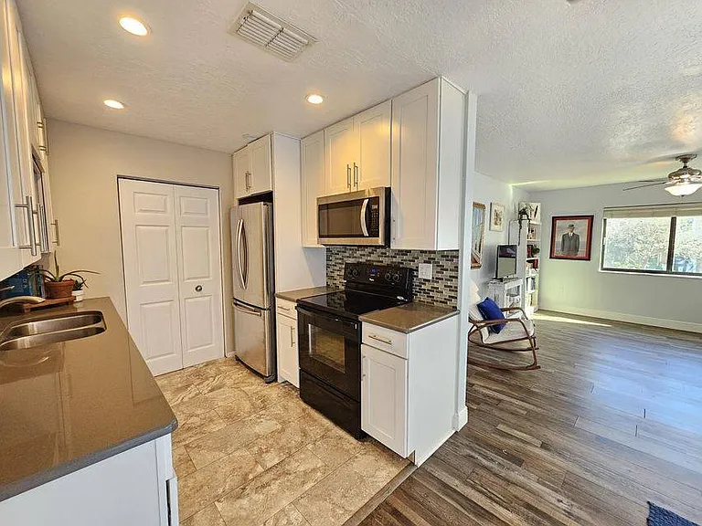 5 Fairway Dr — Photo 7