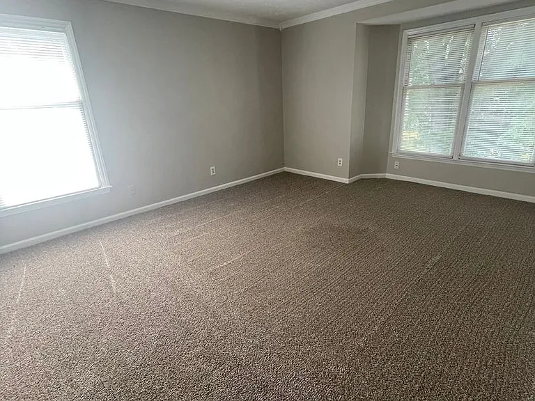 6246 Rosecroft Dr — Photo 12