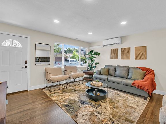 5th image of 2405 W 39th Ave