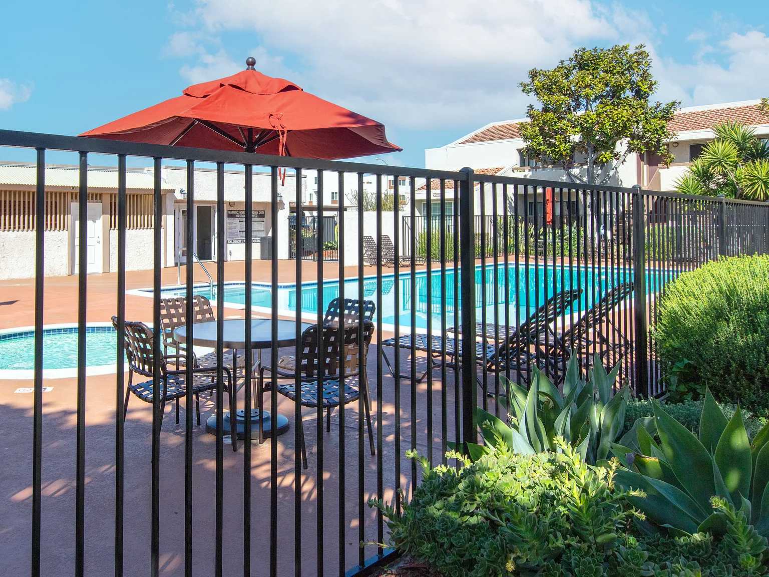 Citrus Glen Apartments — Photo 3