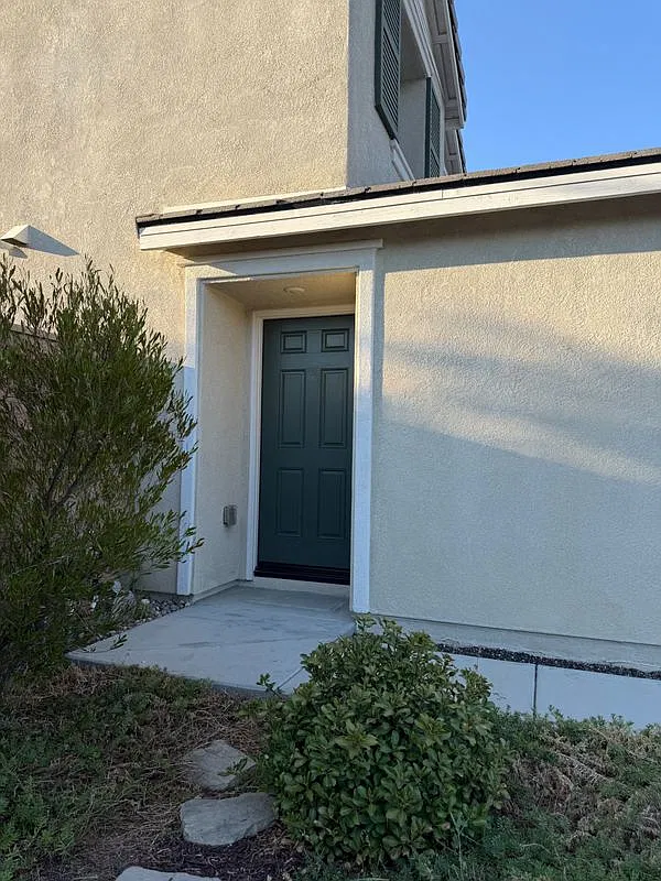 1 bed, 1.5 bath, 440 sqft, $1,500 — Photo 1