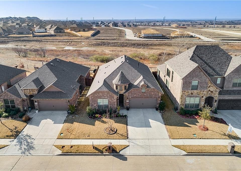 1st image of 8380 Blue Periwinkle Ln