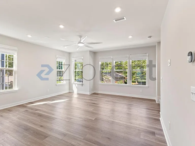 2913 Matthews Indian Trail Rd — Photo 2