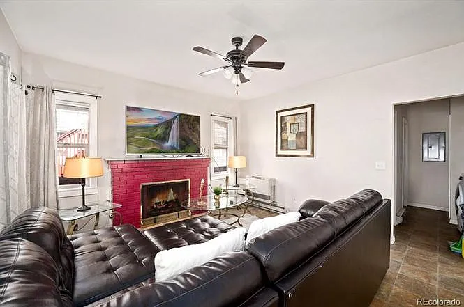 2 bed, 1100 sqft, $1,475 — Photo 2