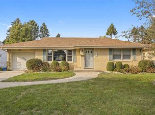 3816 Brendenwood Rd, Rockford, IL 61107