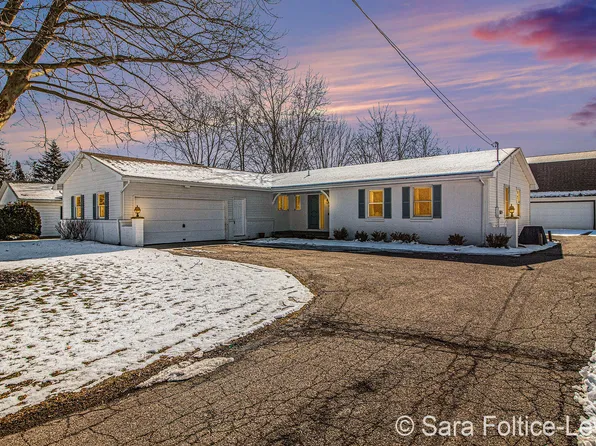 3716 Leonard St NW, Grand Rapids, MI 49534