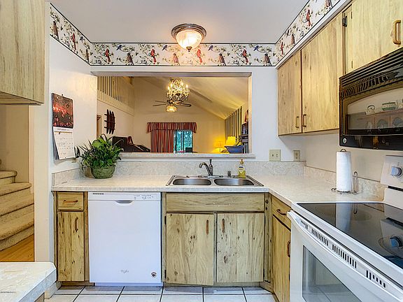 4th image of 4524 Nettle Creek Ct
