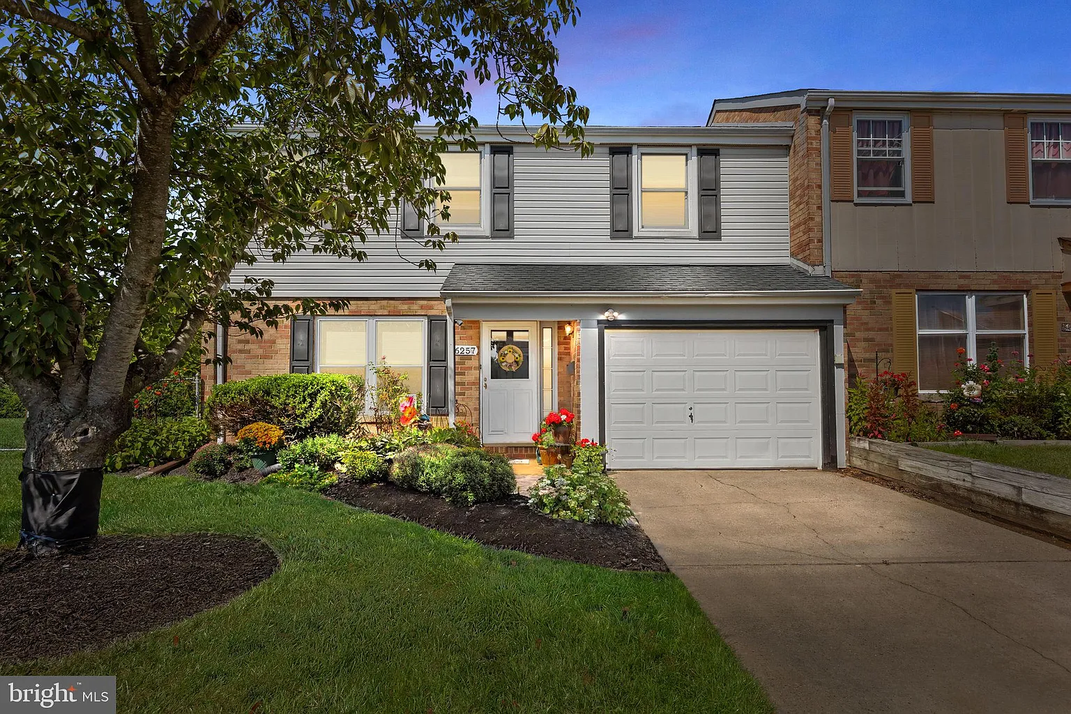 6257 Nathan Hale Ct photo 1