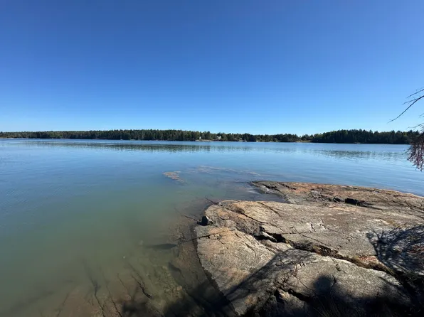 12 Quiet Shore, Steuben, ME 04680