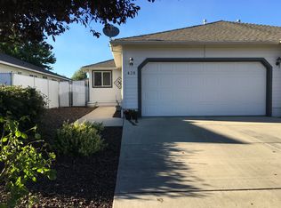 438 Crystal Dr, Eagle Pt, OR 97524