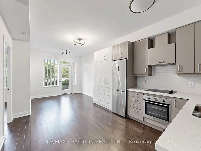 18 Uptown Dr #102 — Photo 16