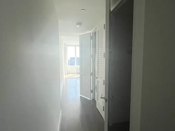 388 Bridge Street image 12 of 13