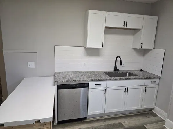 1014 N Superior St APT 1, Toledo, OH 43604