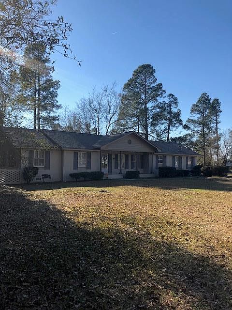 1st image of 3235 Hillcrest Ln