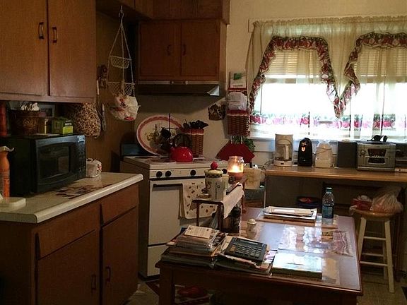 3rd image of 111 Highland Ave