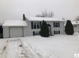 434 E 33rd St, Hibbing, MN 55746