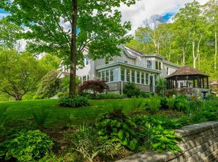 176 Van Vlierden Rd, Saugerties, NY 12477