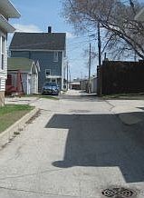 2nd image of 714 N Broadway