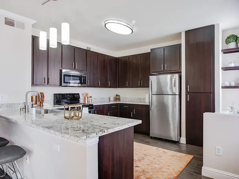 Villagio Luxury Apartments — Photo 3